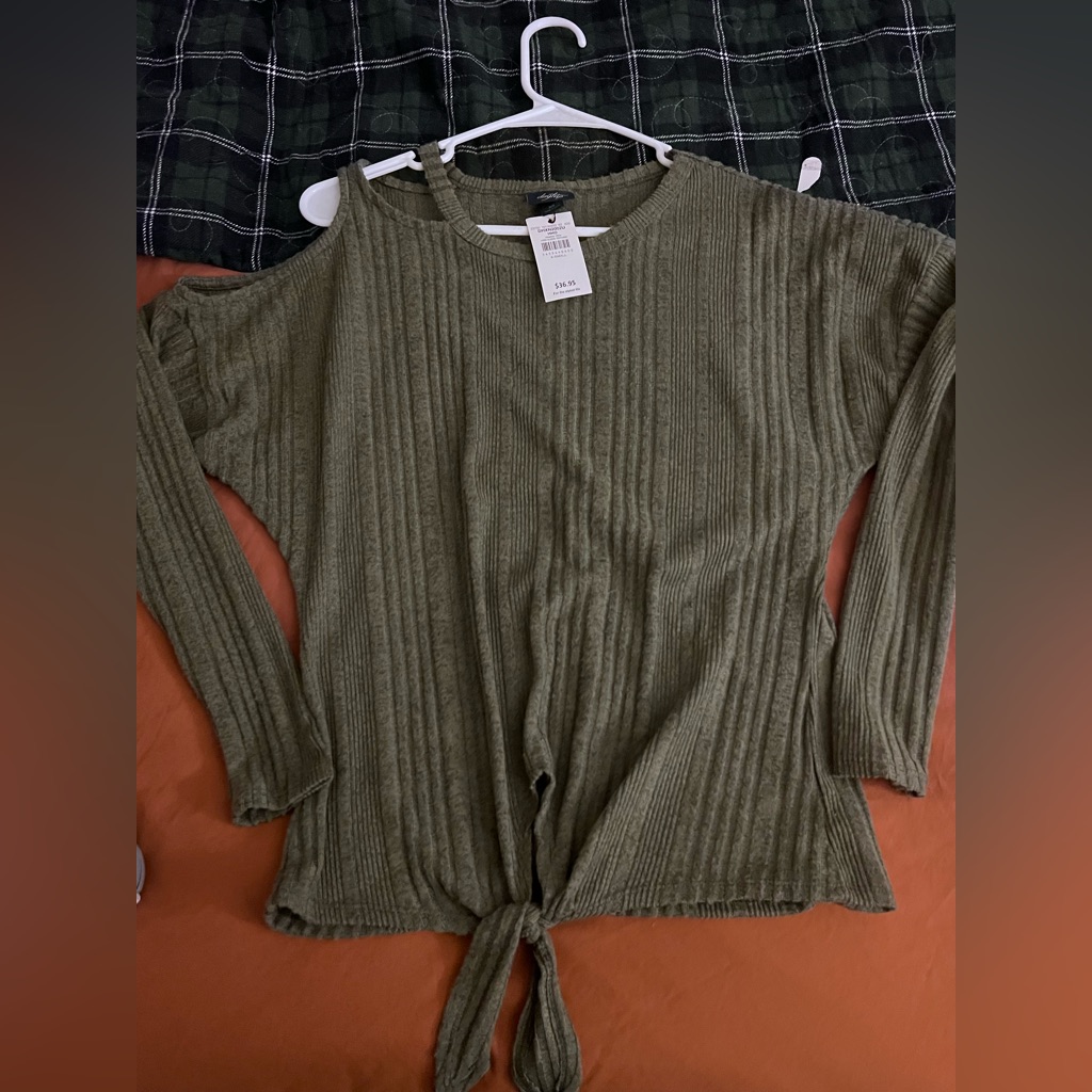 Daytrip Buckle Top